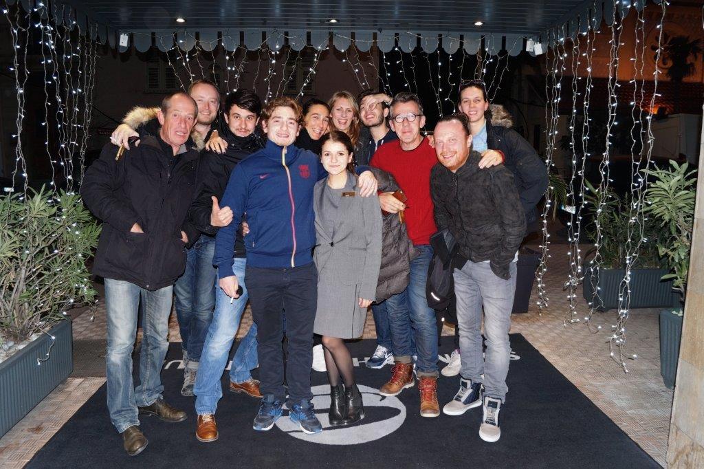 Le présentateur Jamy et son équipe au Méditerranée