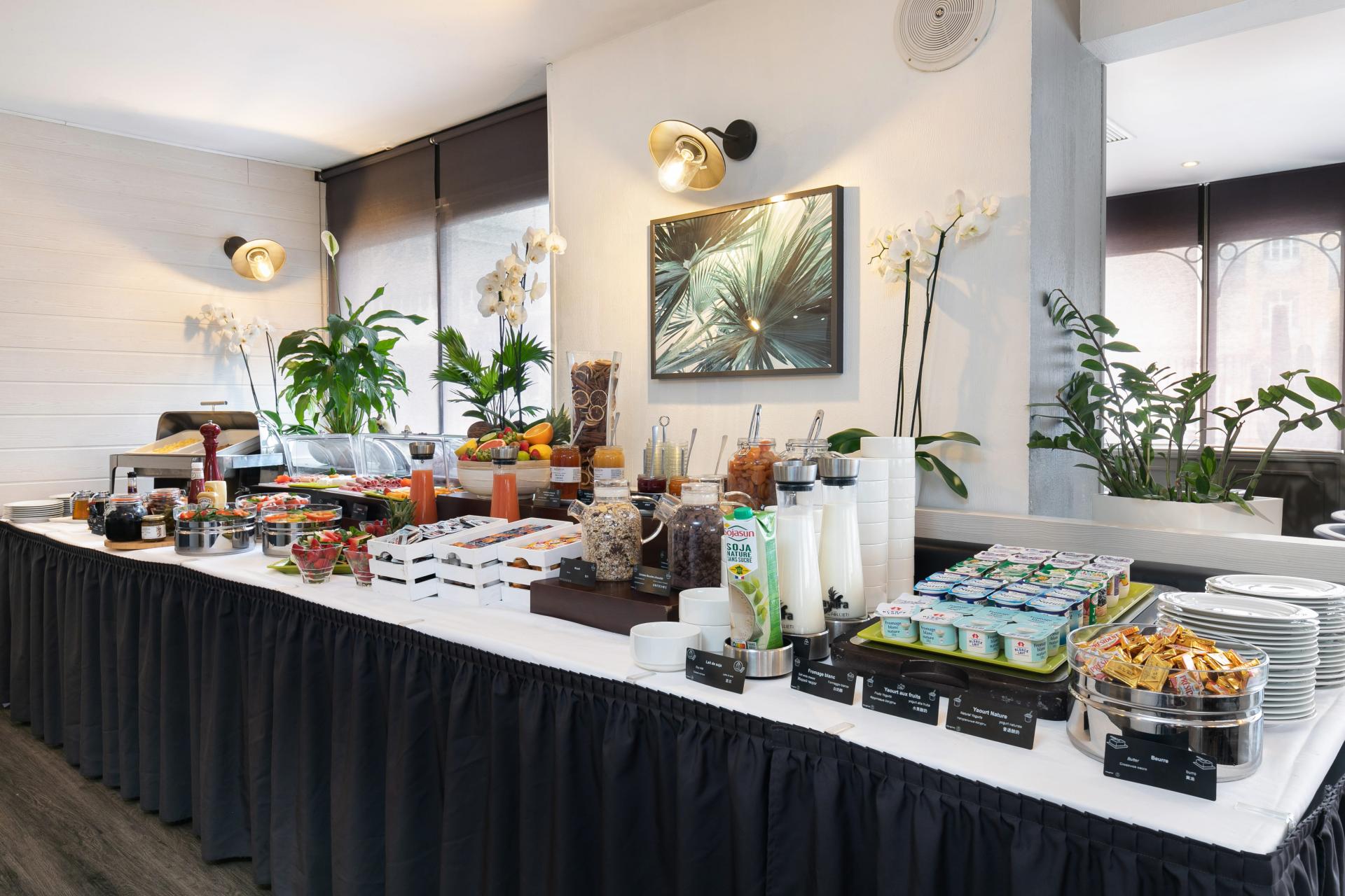 Hotel Mediterannée Menton - Petit-Déjeuner