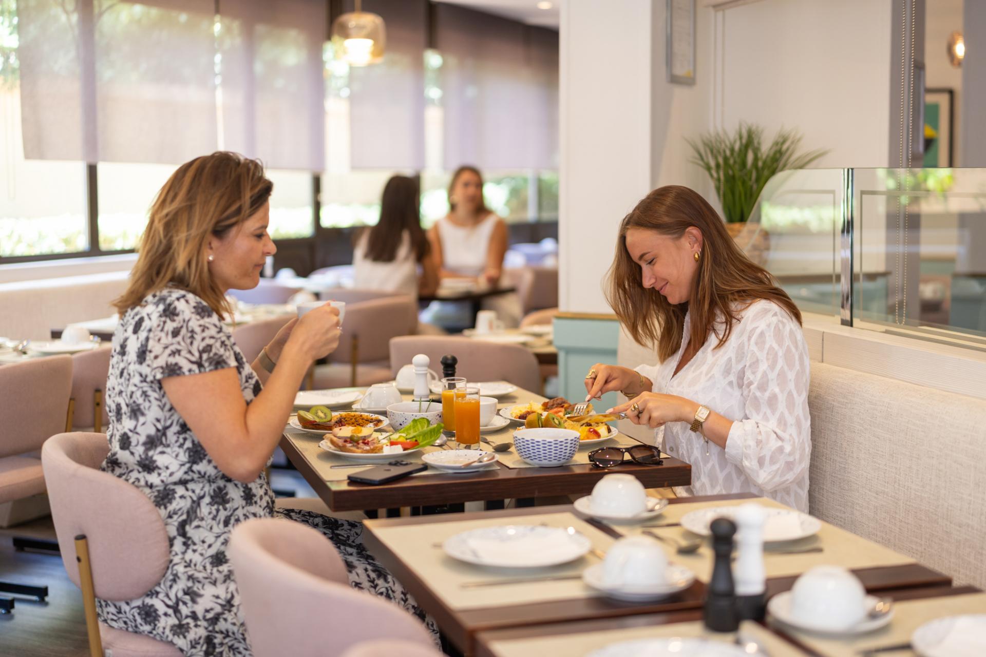 Hotel Mediterannée Menton - Petit-Déjeuner