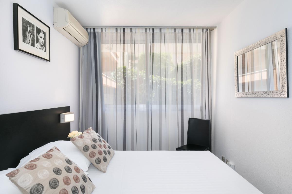 Hôtel Mediterrannée Menton - Chambre